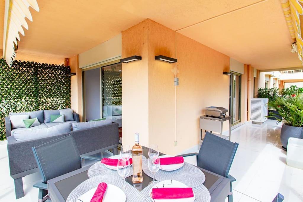 Aparthotel Riviera - La Terrasse De Clairefontaine - Fabron Nizza Esterno foto